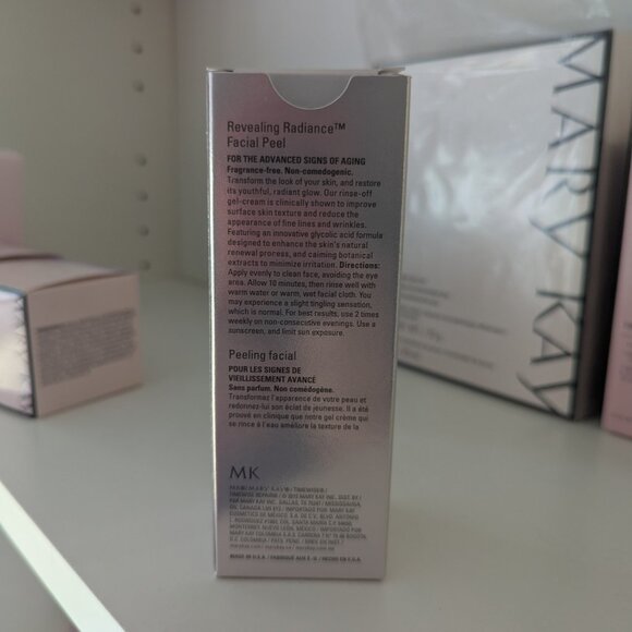 TimeWise Repair® Revealing Radiance® Facial Peel - Picture 2 of 3